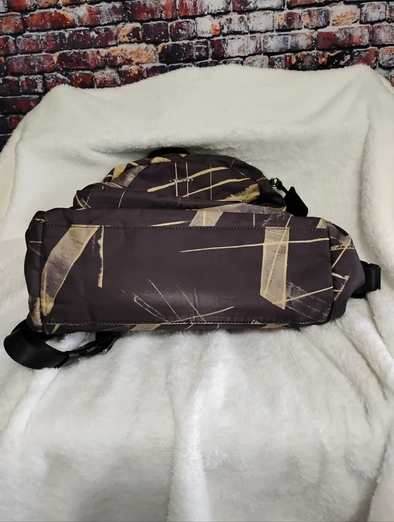 TUMI Voyageur Carson Backpack Nylon Leather ~Lines Print~ EUC - Picture 15 of 15